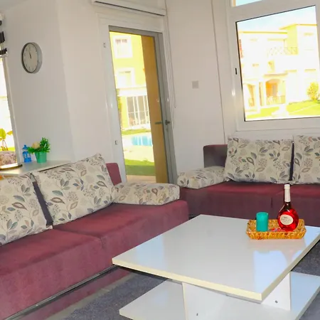 Comfort Pool House Contactless Check In & High Speed Wifi *